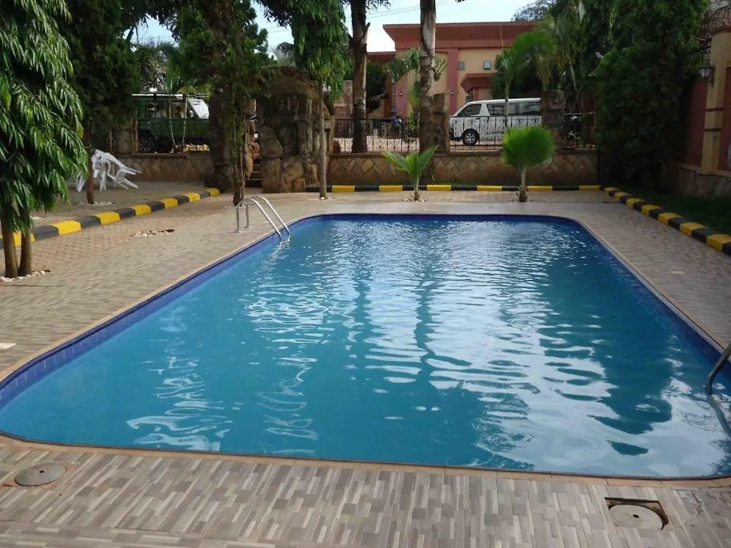 Makutano Hotel Kampala