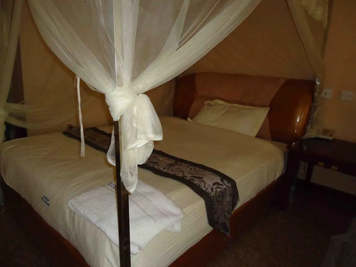 Makutano Hotel Kampala