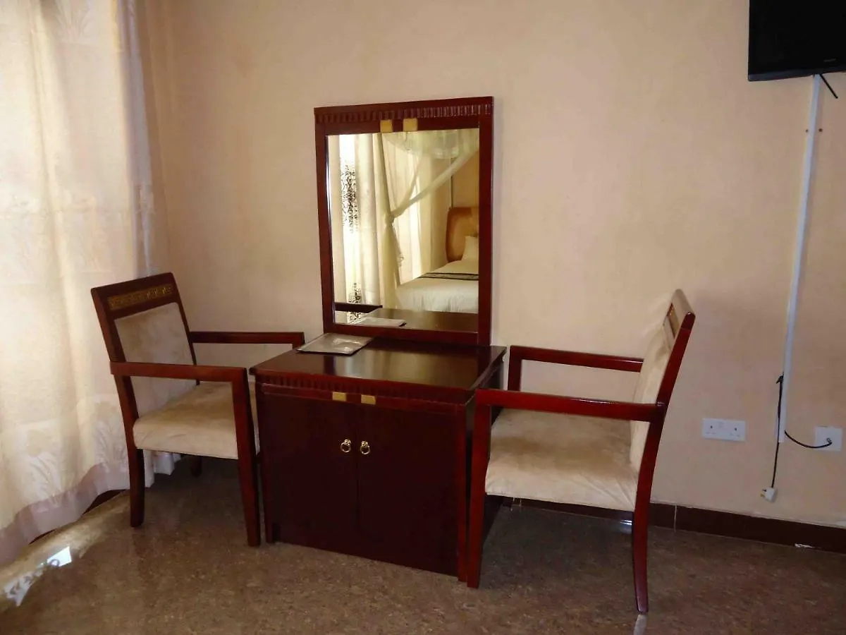 Makutano Hotel Kampala